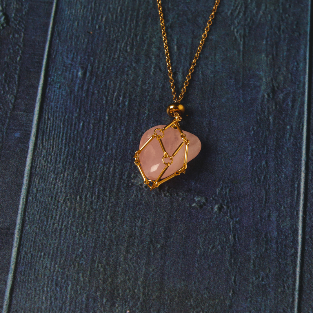 Reusable Crystal Chain in Gold