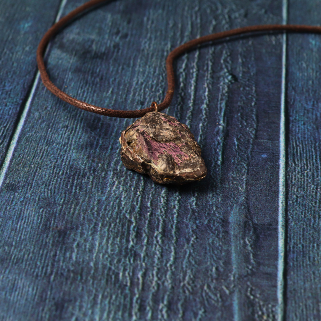 Raw Charoite