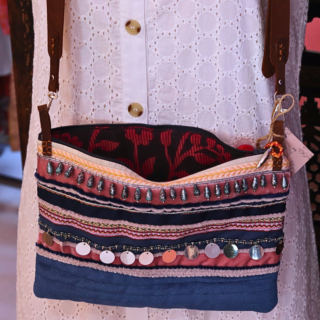 Cass Cross Body Bag in Sky