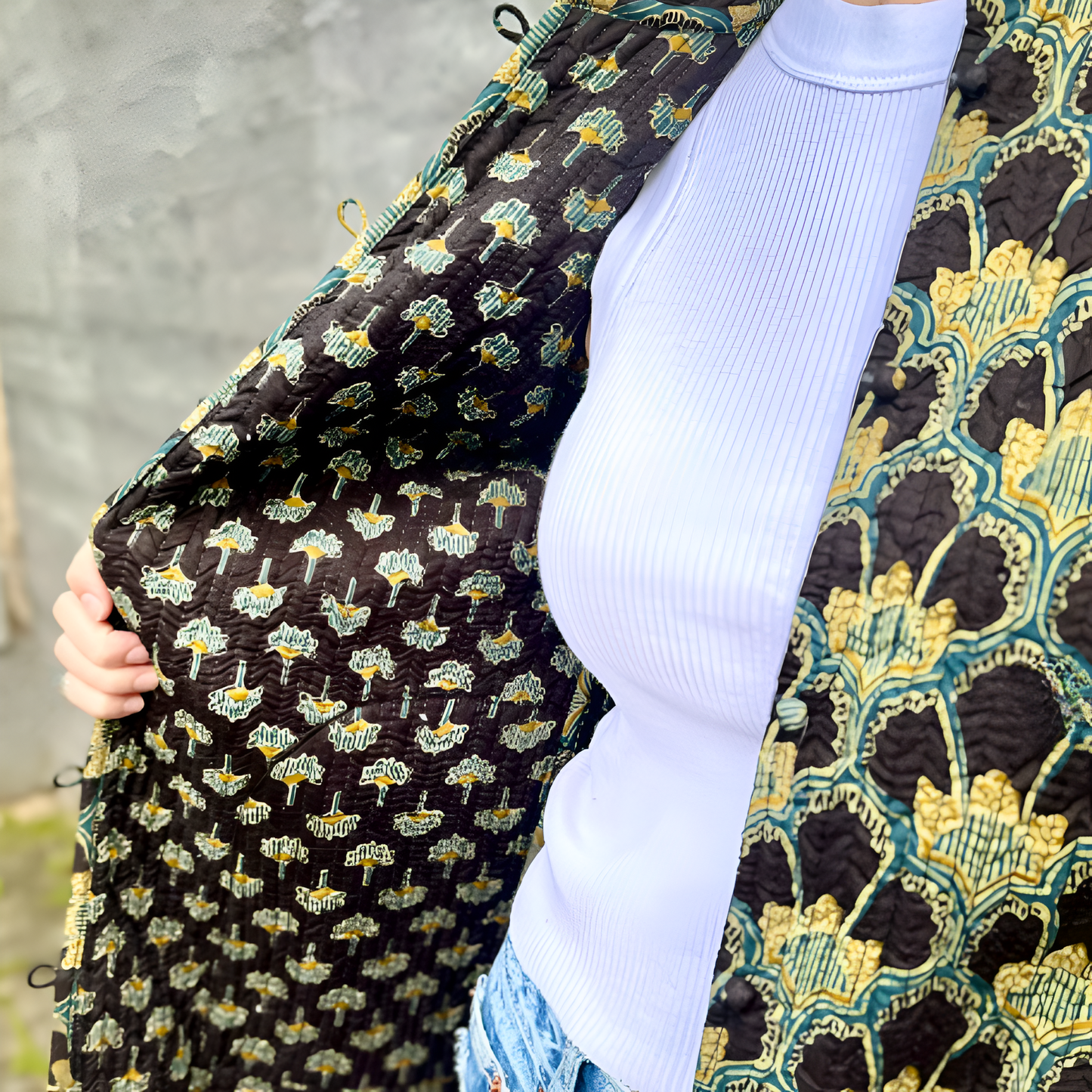 Long Quilted Coat Ebony & Teal Fan