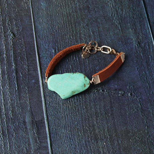Leather & Howlite