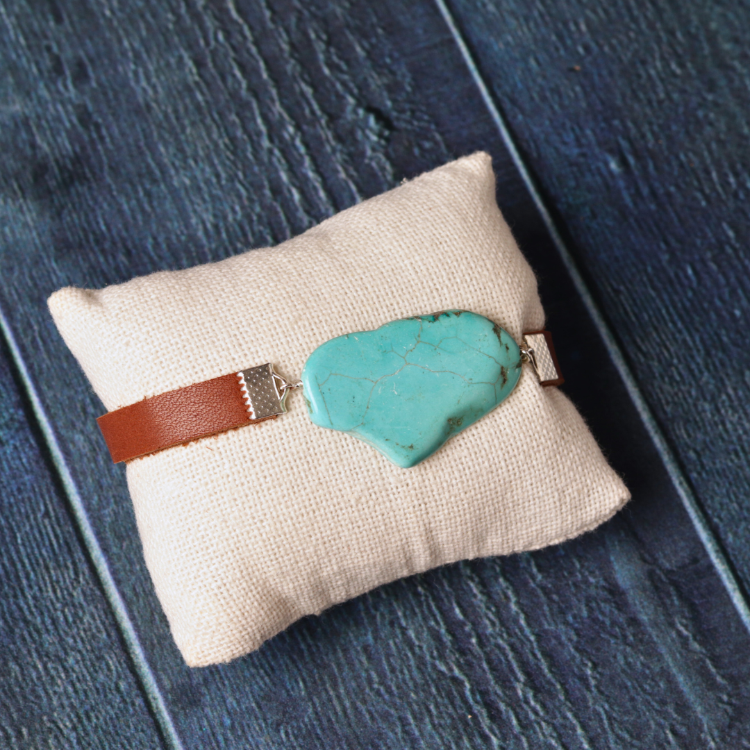 Leather & Howlite
