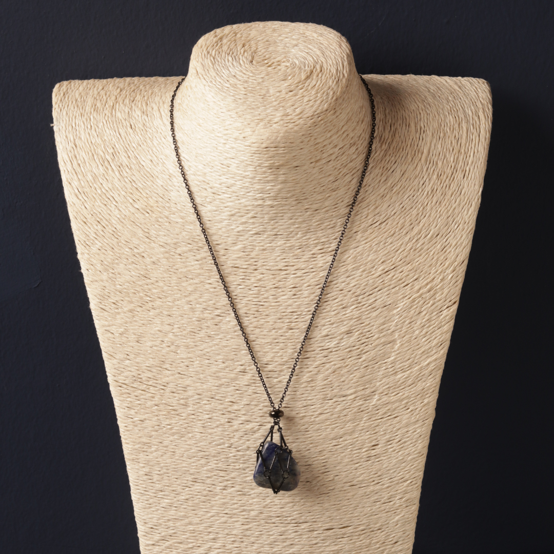 Crystal Chain in Black