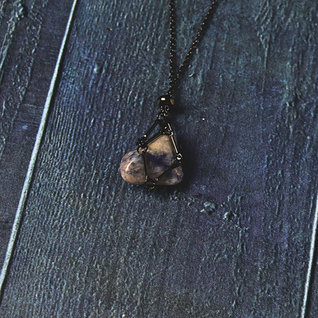 Crystal Chain in Black