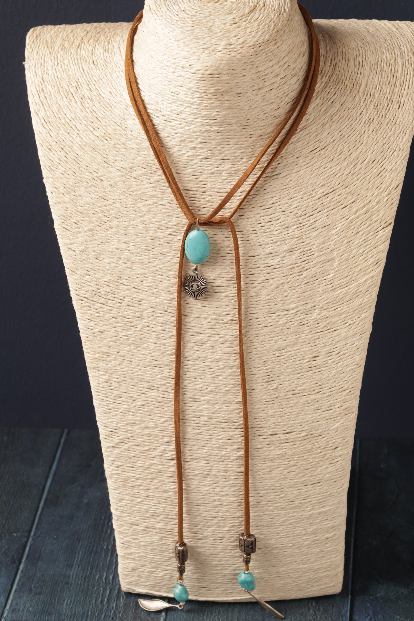 Howlite wrap