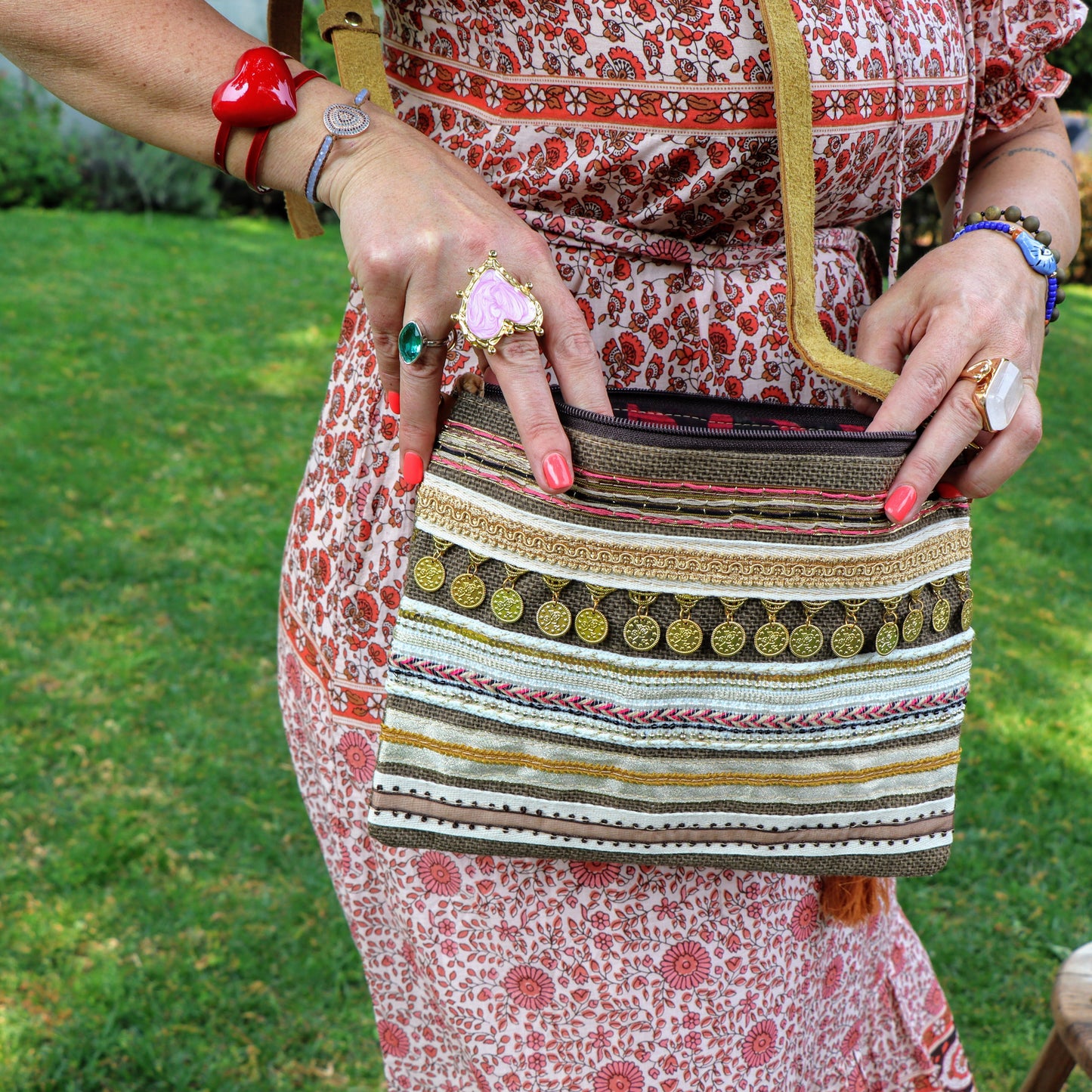 Cass crossbody bag in coffee