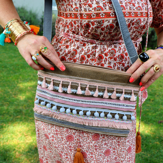 Cass crossbody bag in coffee & candy