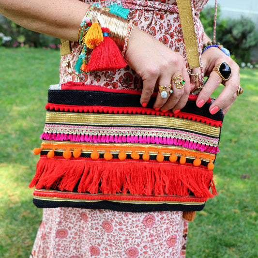 Cass crossbody bag in scarlet & onyx