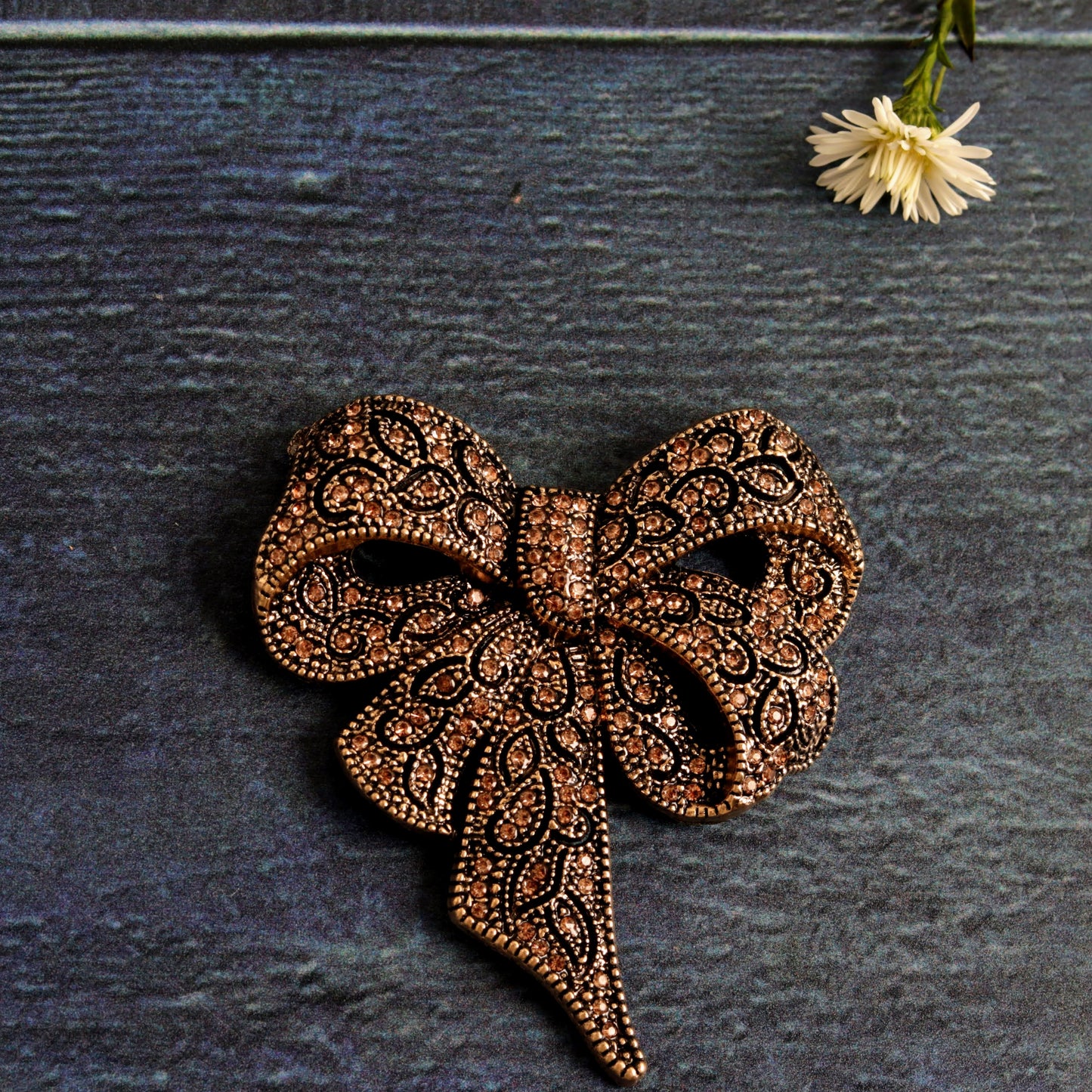 Terracotta bow