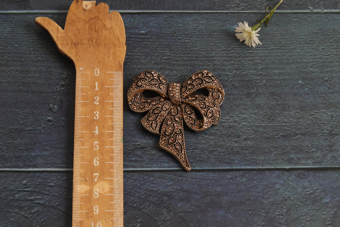 Terracotta bow