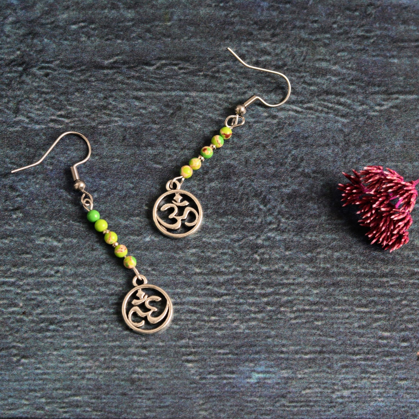 Lime & Silver Aum