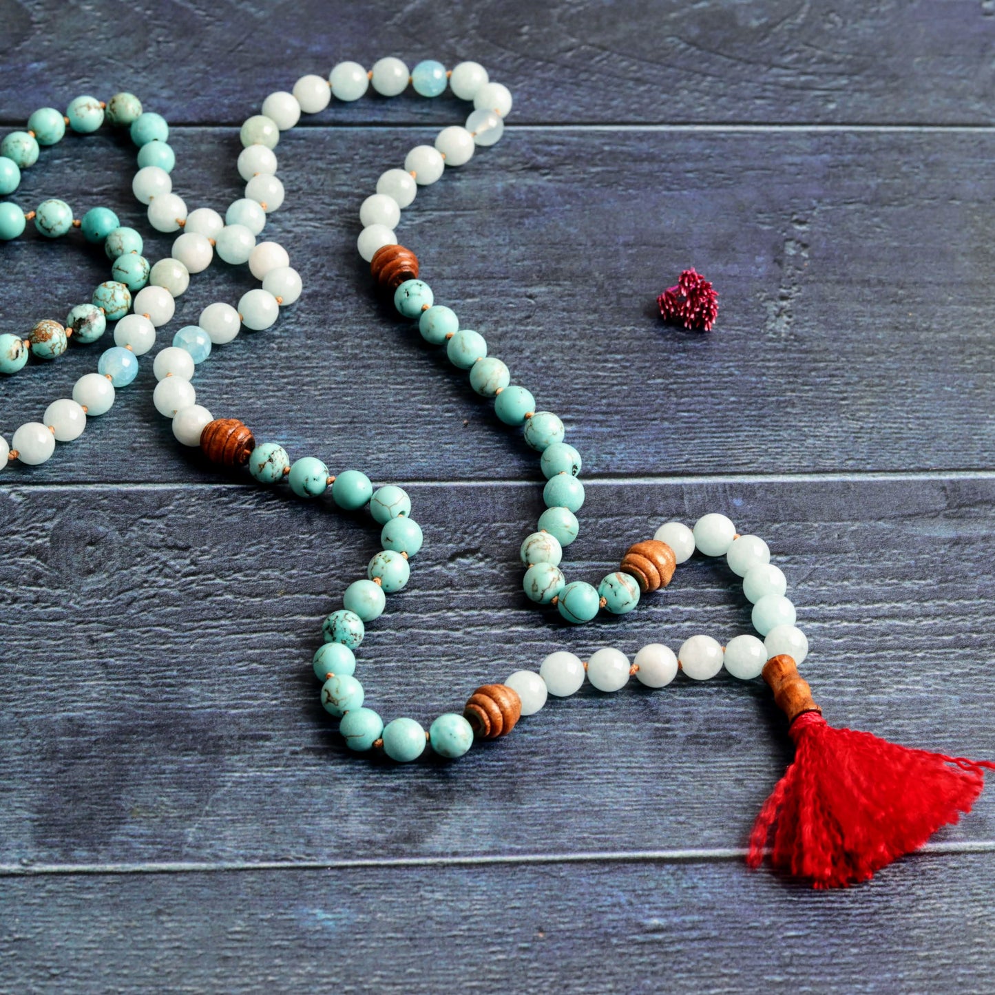 Atlas Howlite & Aventurine