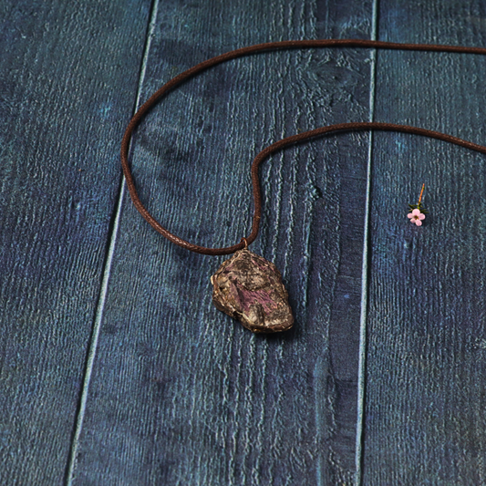 Raw Charoite