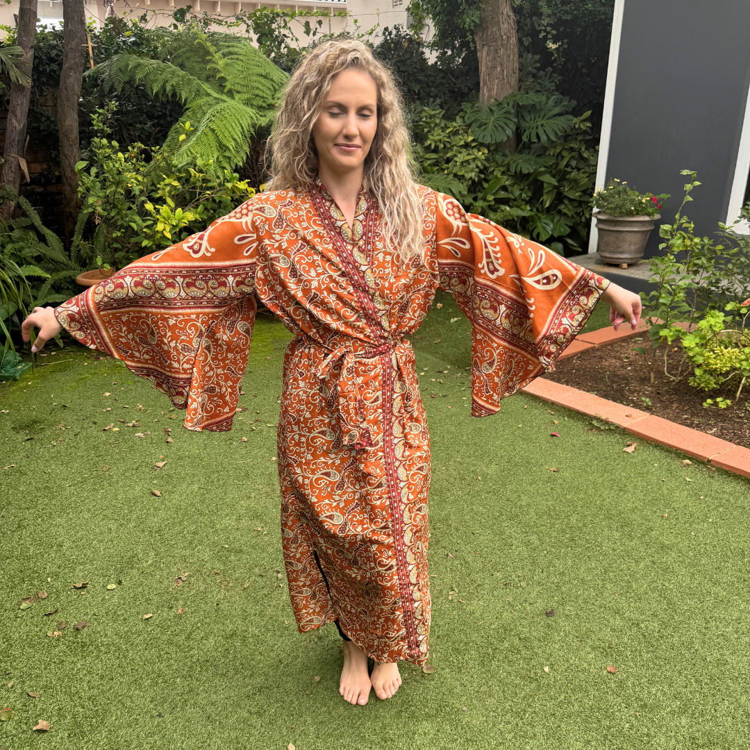 Silk Sari in Peach & Paisley
