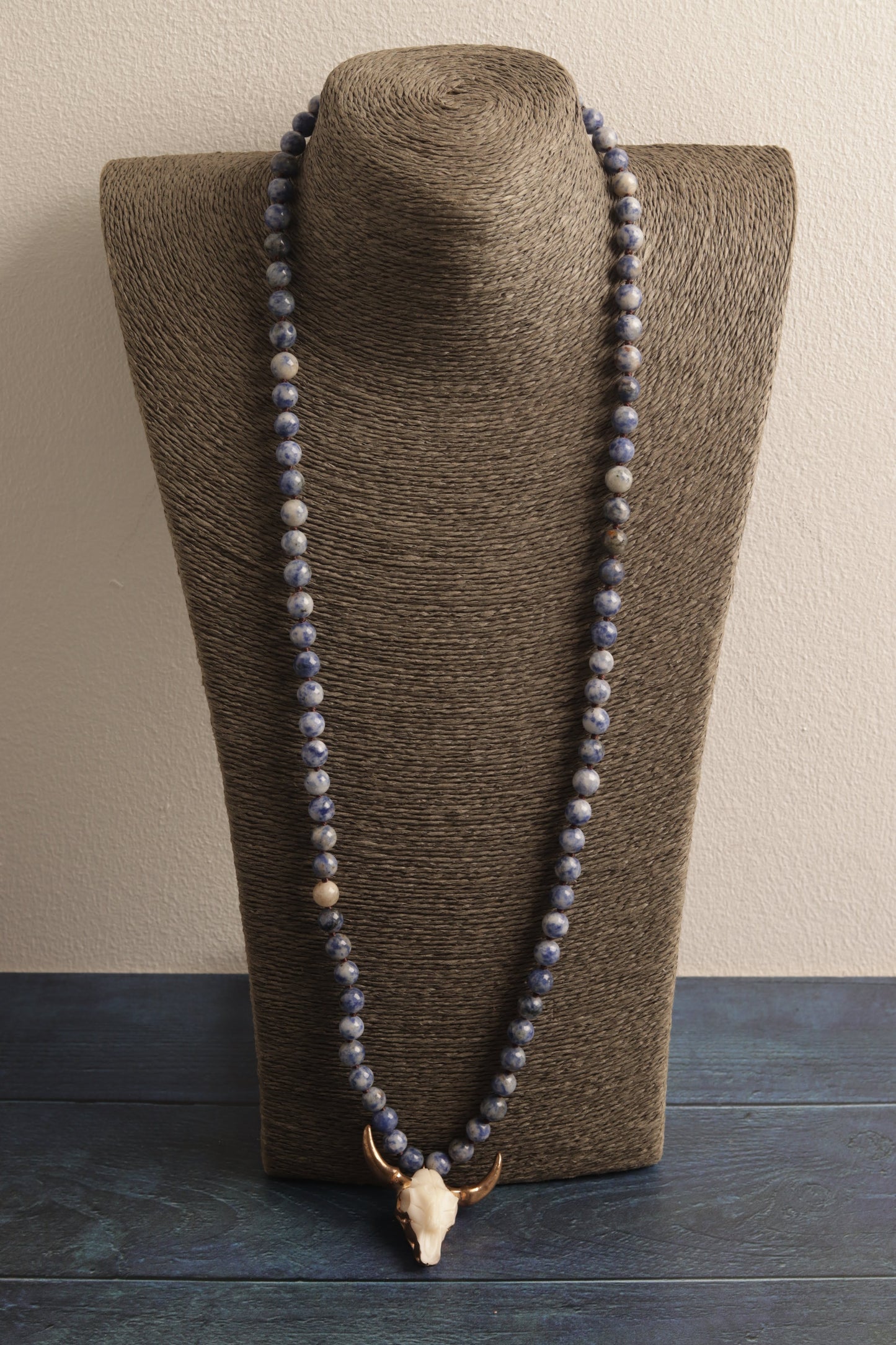 Atlas sodalite