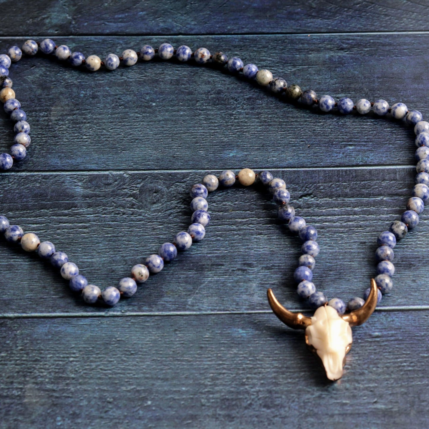 Atlas sodalite