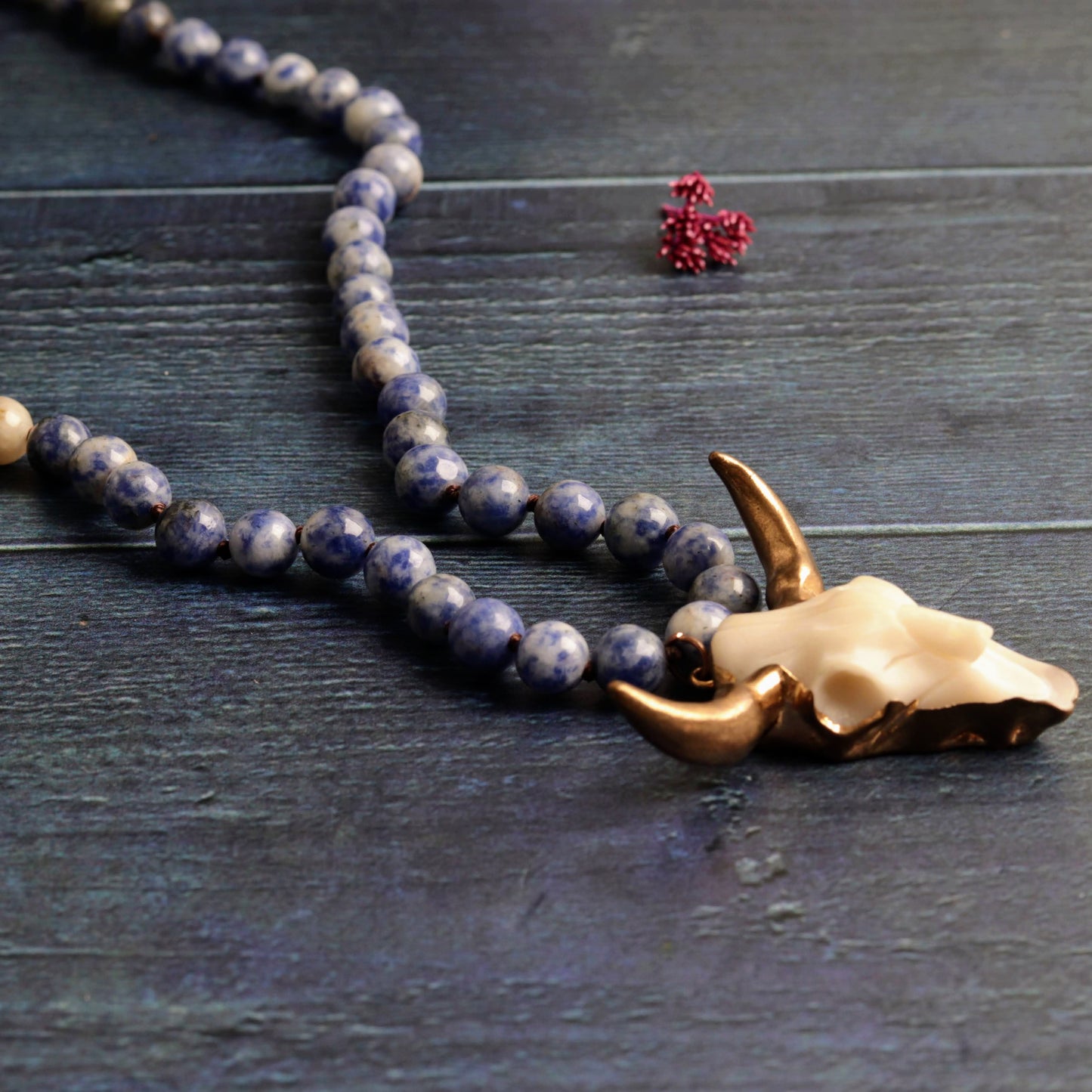 Atlas sodalite