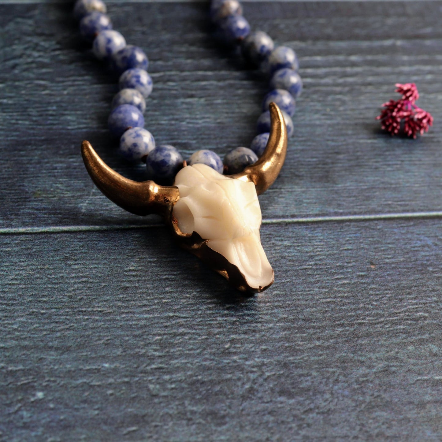 Atlas sodalite