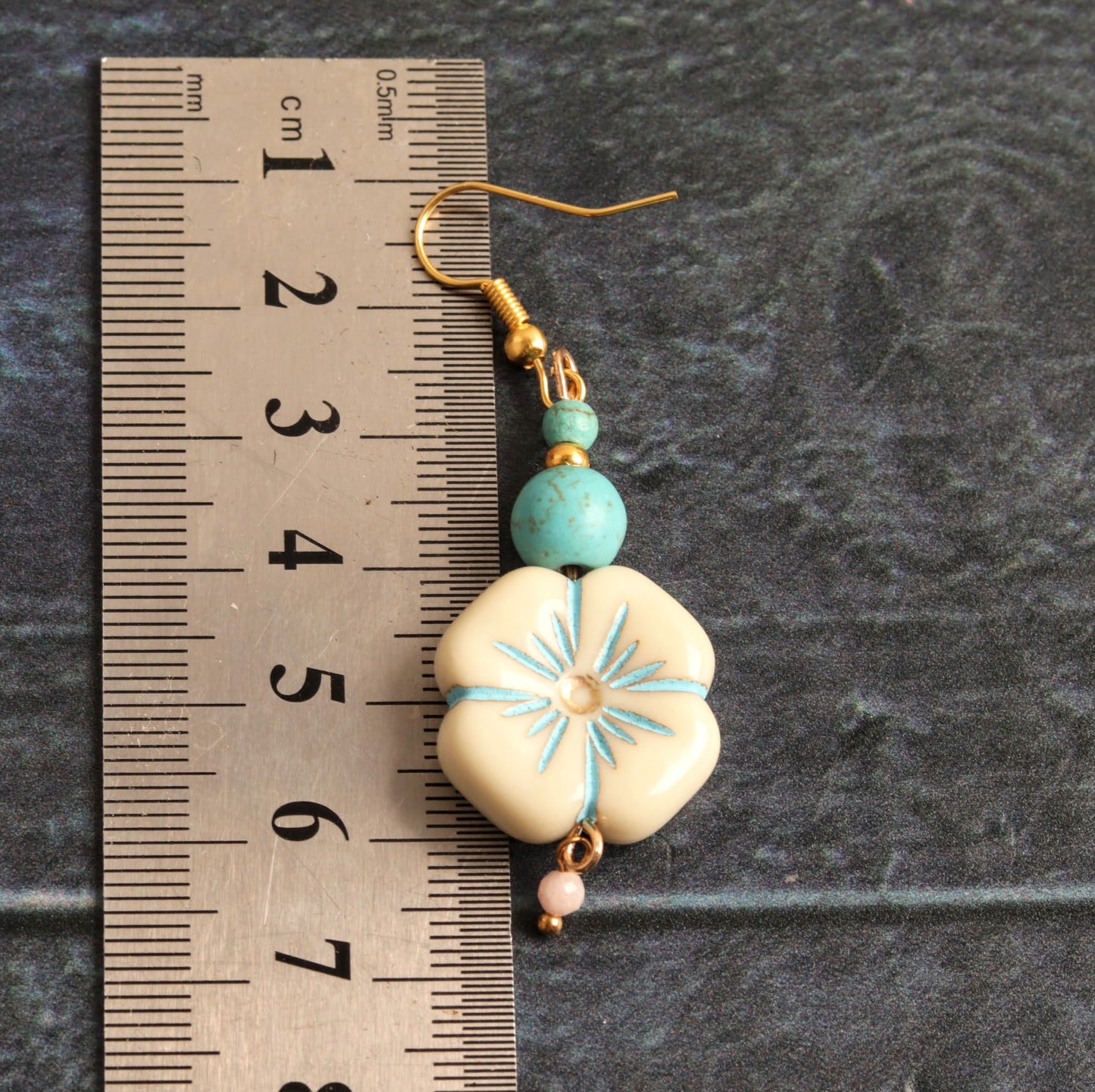 Howlite blossoms