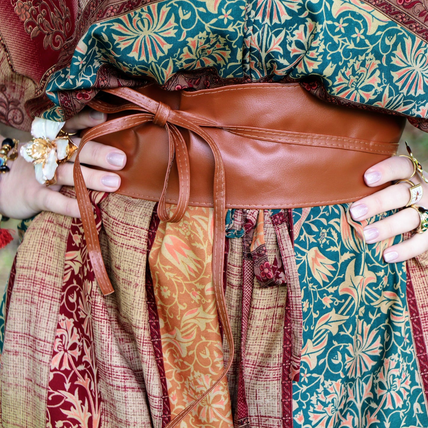 Wideband Leatherette in Tan