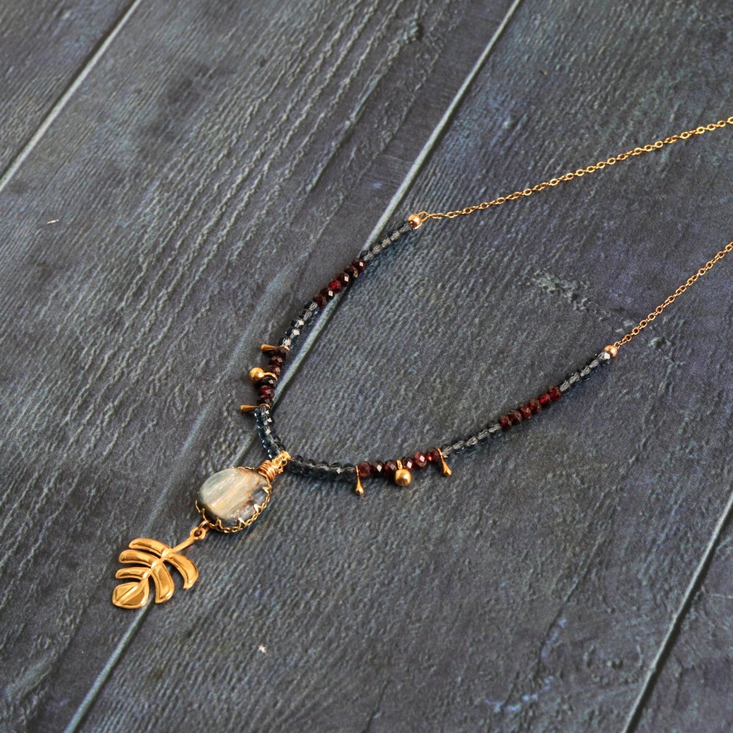 Kyanite & Garnet