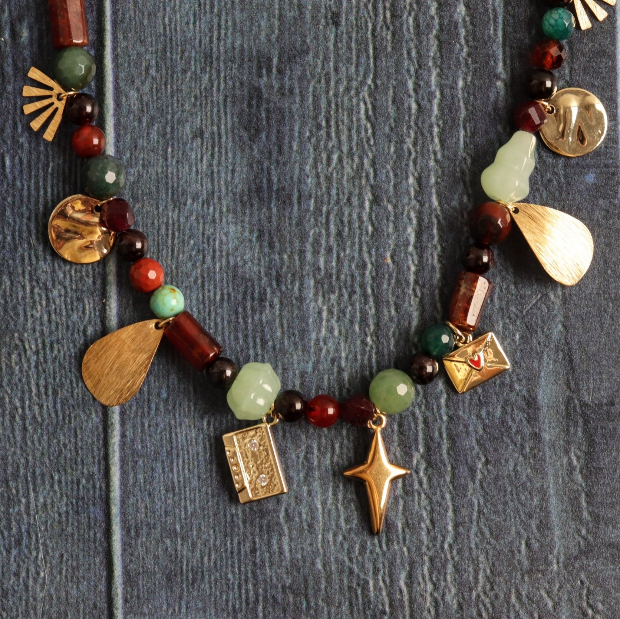 Garnet Storyteller