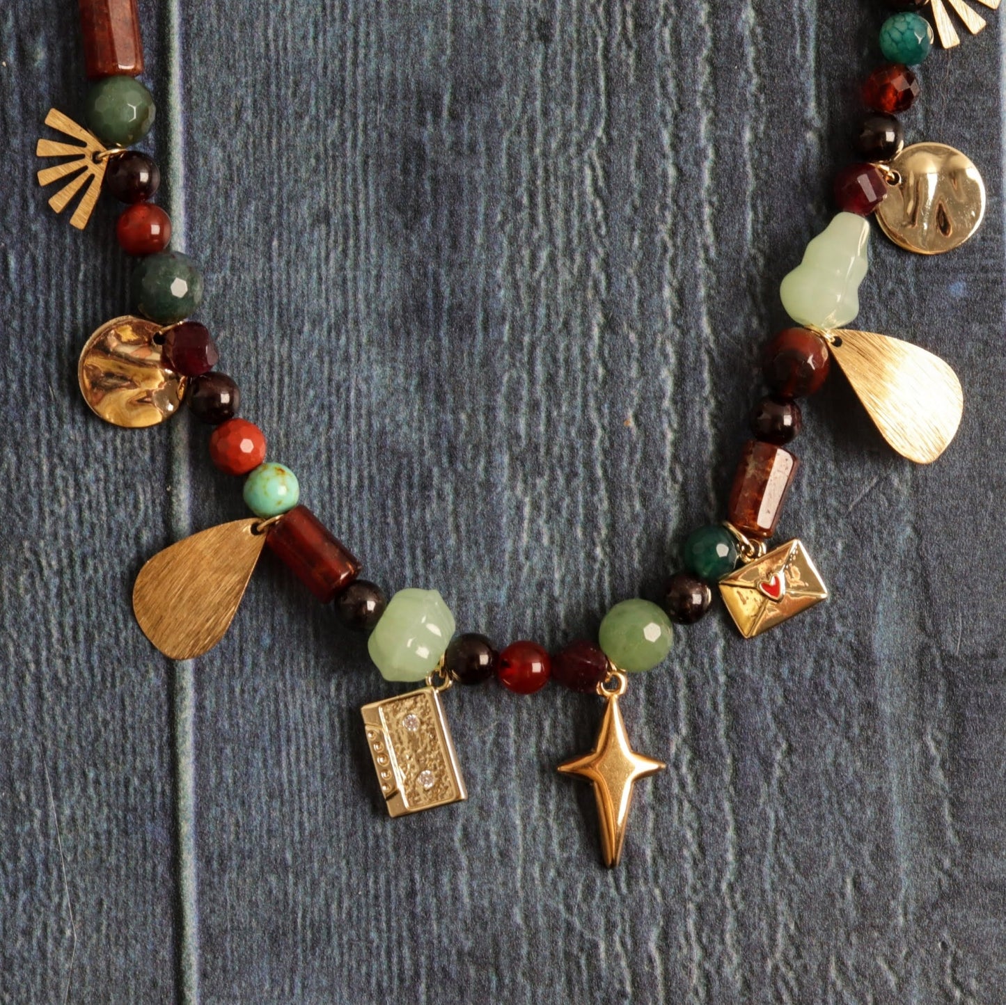 Garnet Storyteller