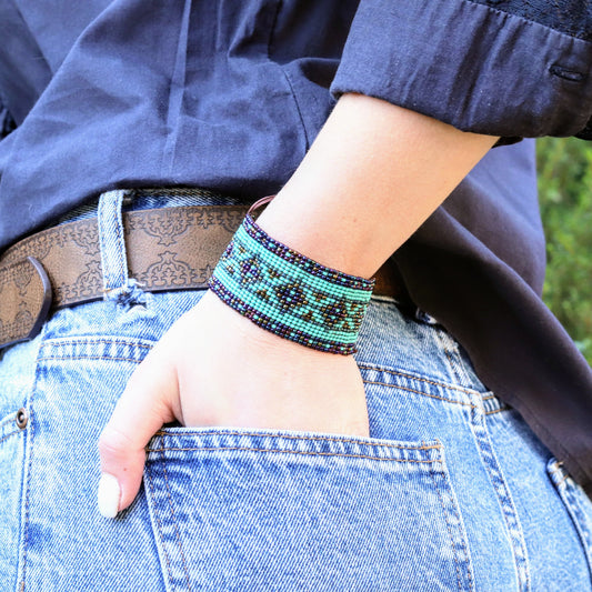 Cyan Beads