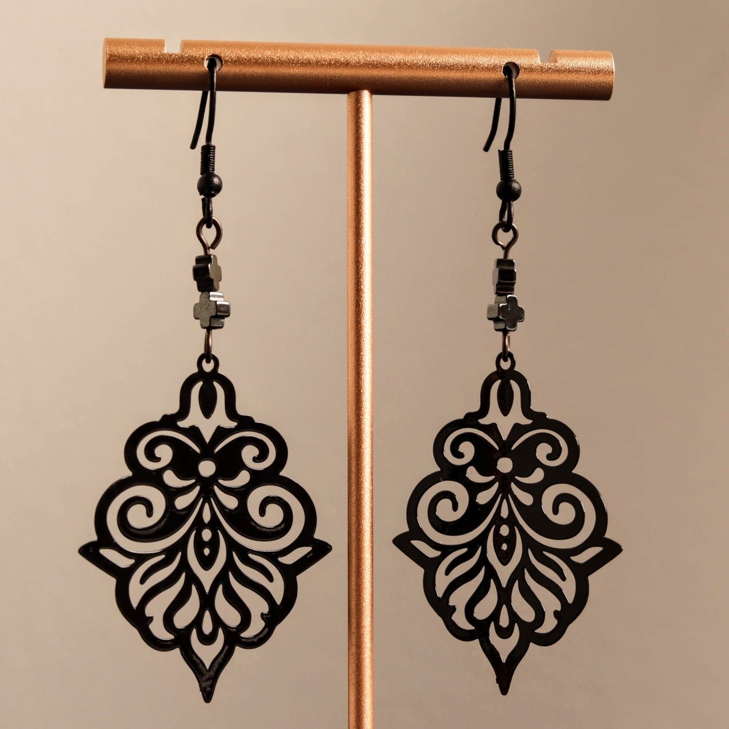 Black Form - Handmade Jewellery - i am boho