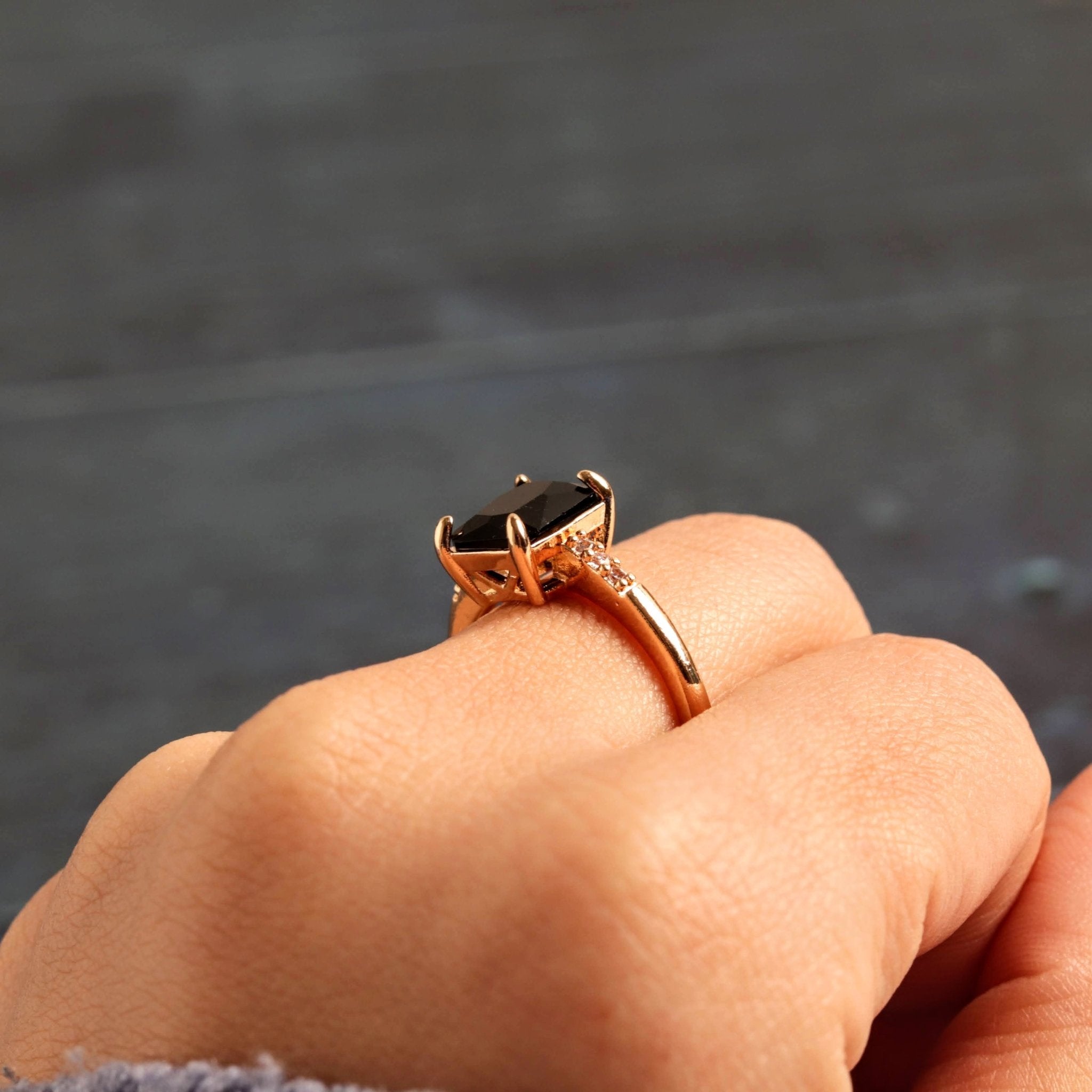 Dark Solitaire- Handmade Jewellery - i am boho
