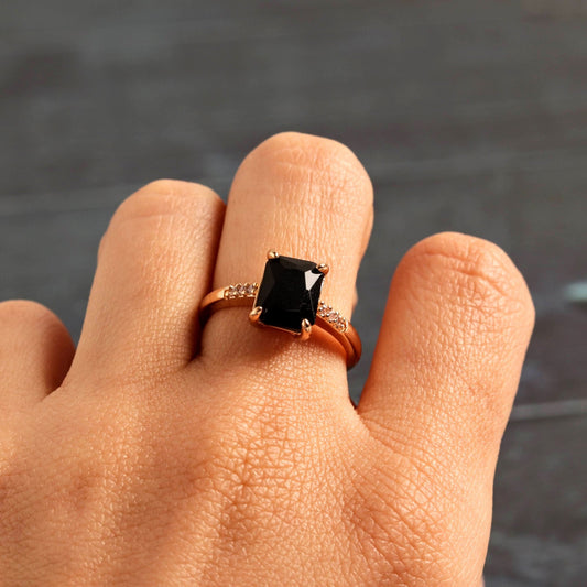 Dark Solitaire- Handmade Jewellery - i am boho