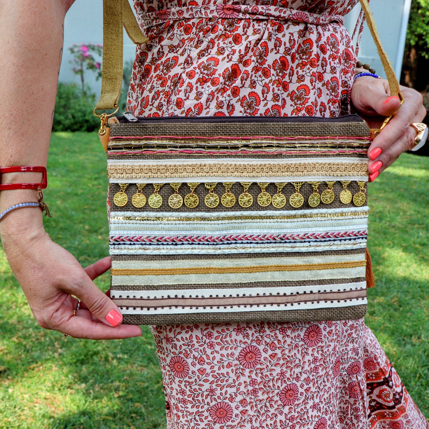 Cass crossbody bag in coffee