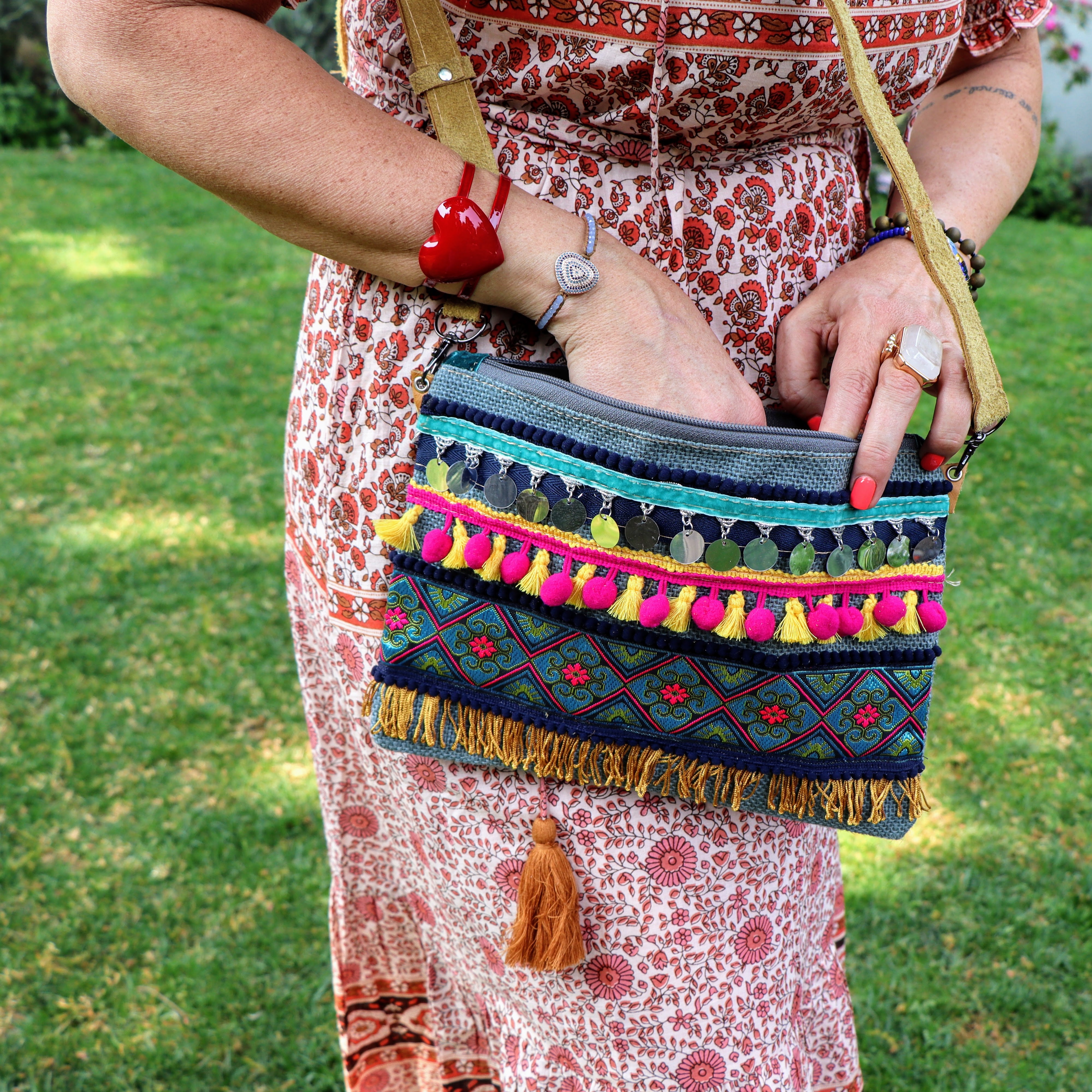 Cass crossbody bag in sun & sky