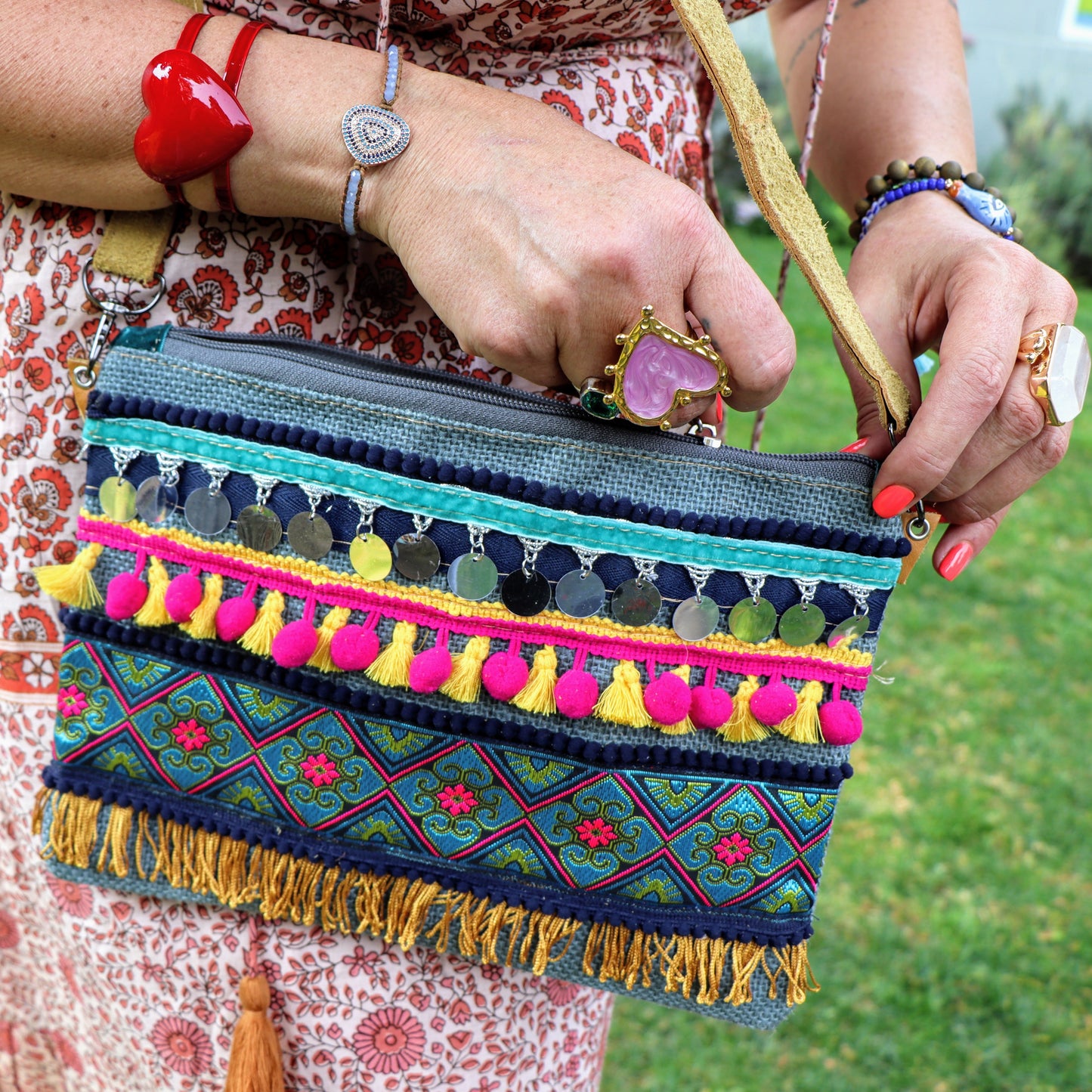 Cass crossbody bag in sun & sky