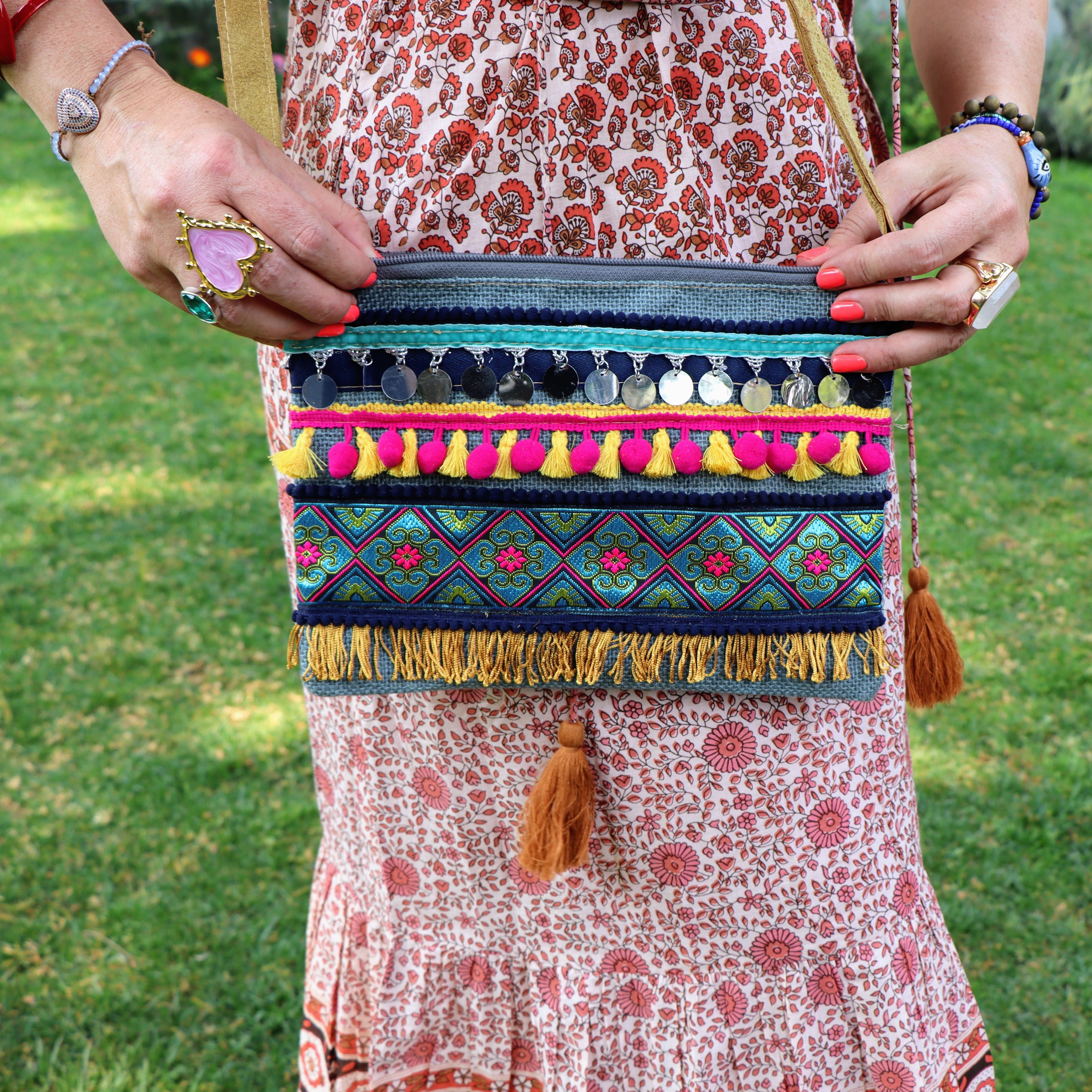 Cass crossbody bag in sun & sky