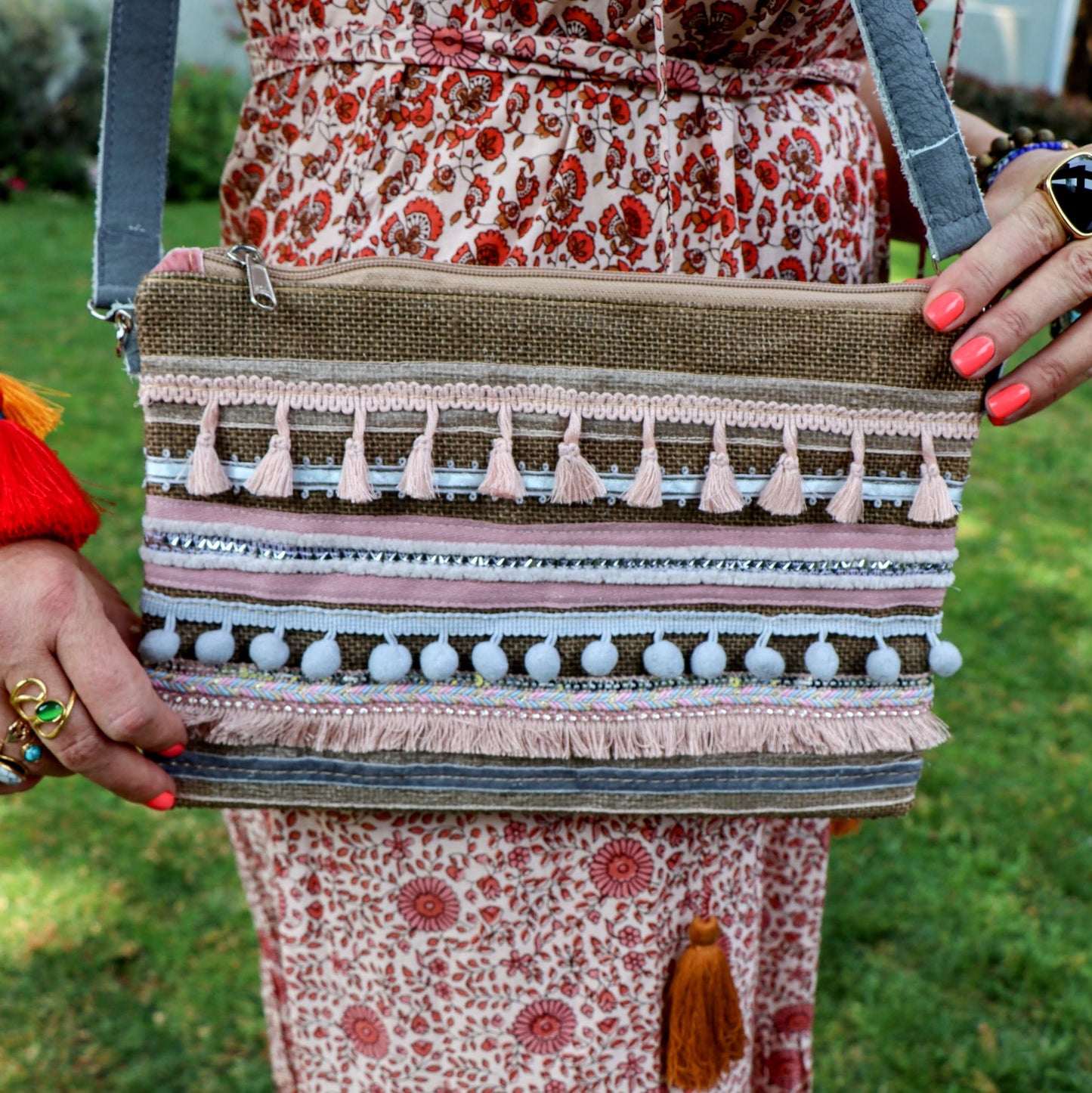 Cass crossbody bag in coffee & candy