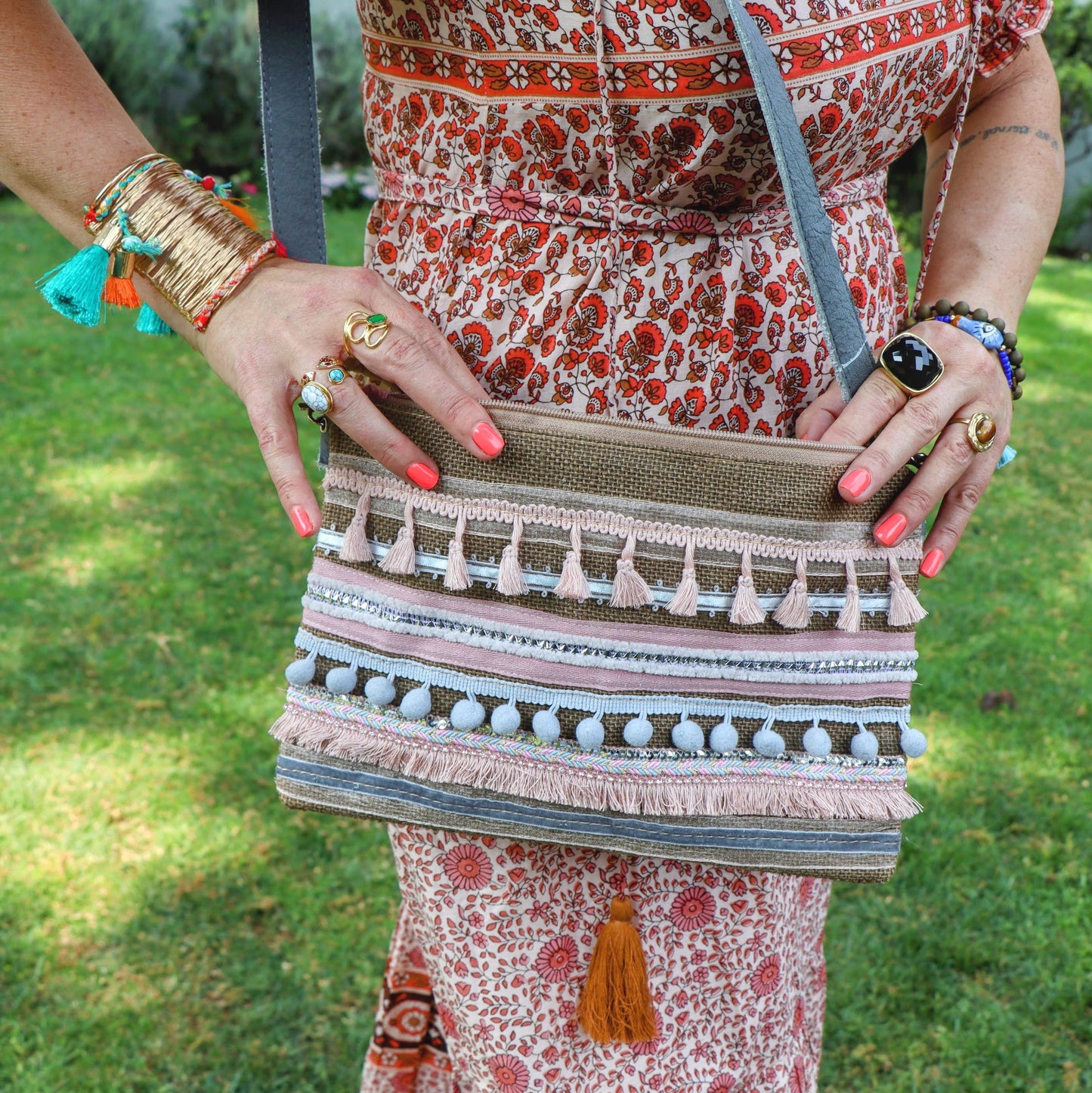 Cass crossbody bag in coffee & candy