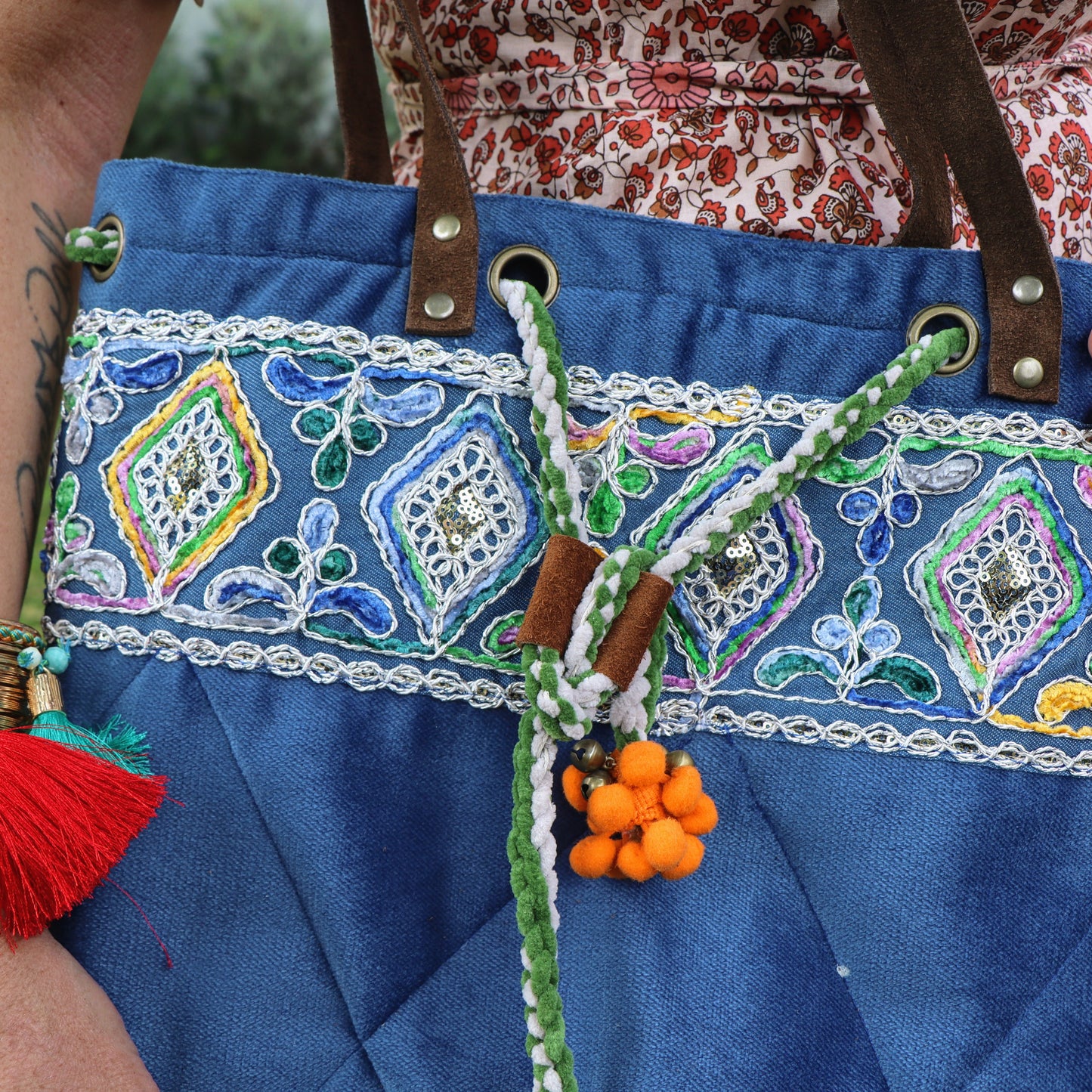 Tangerine pompom quilted bag