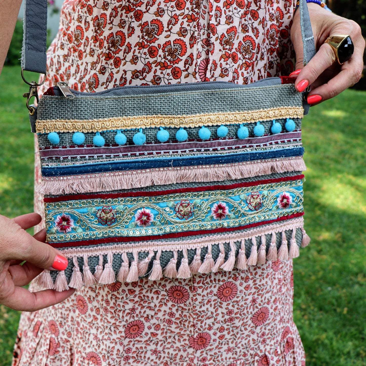 Cass crossbody bag in dusty rose & sky