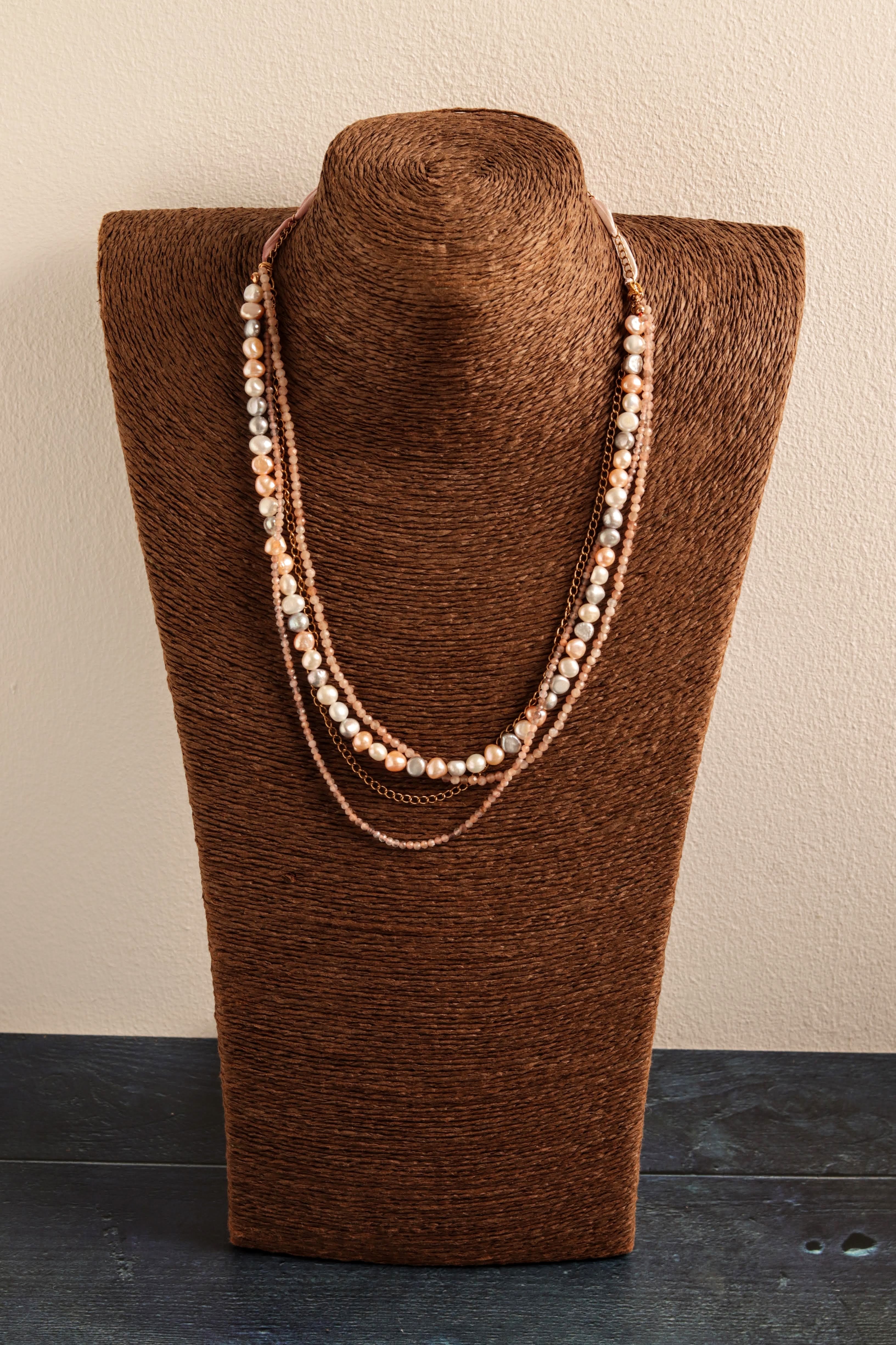 Moonlight & pearls