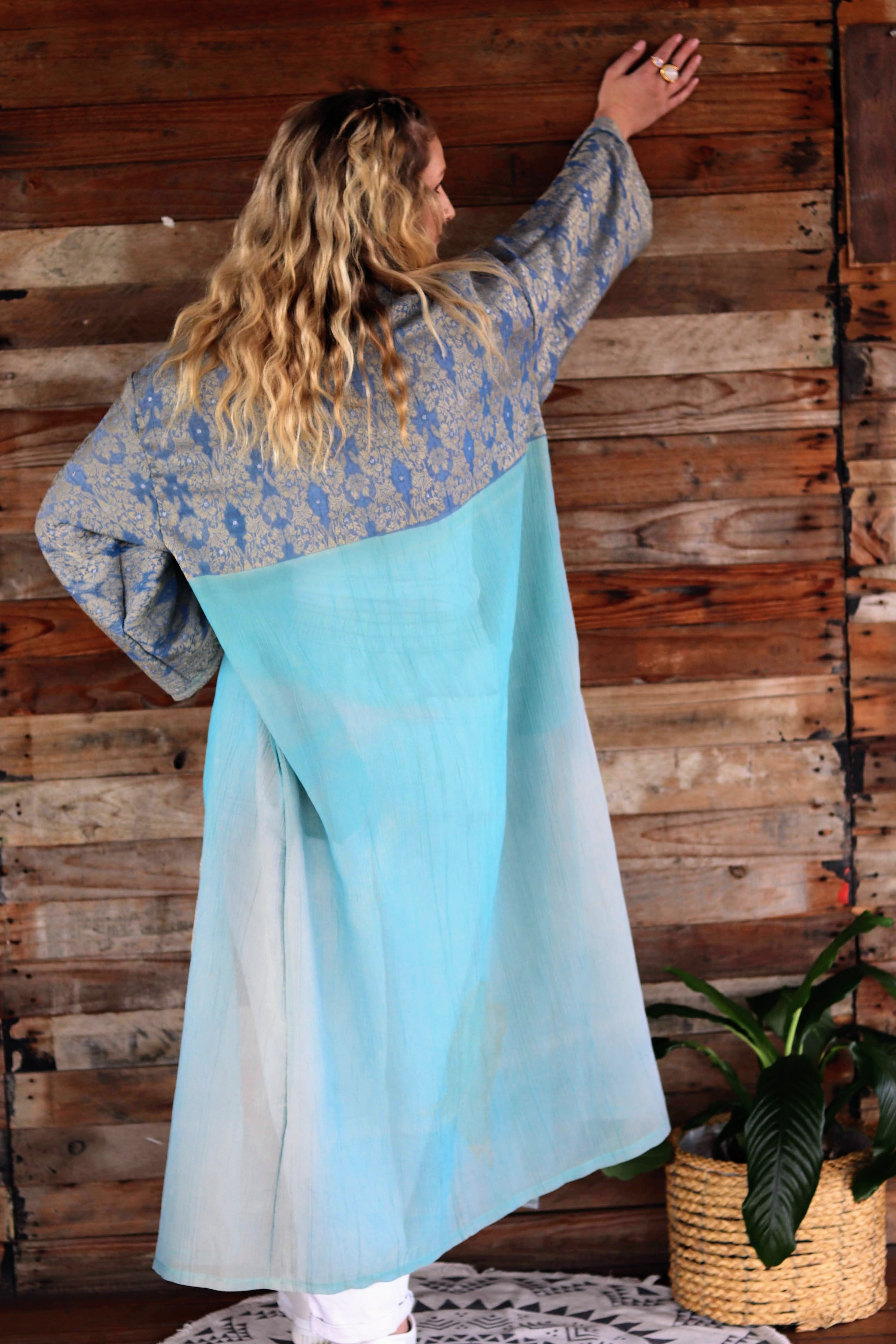 Wavewander kimono