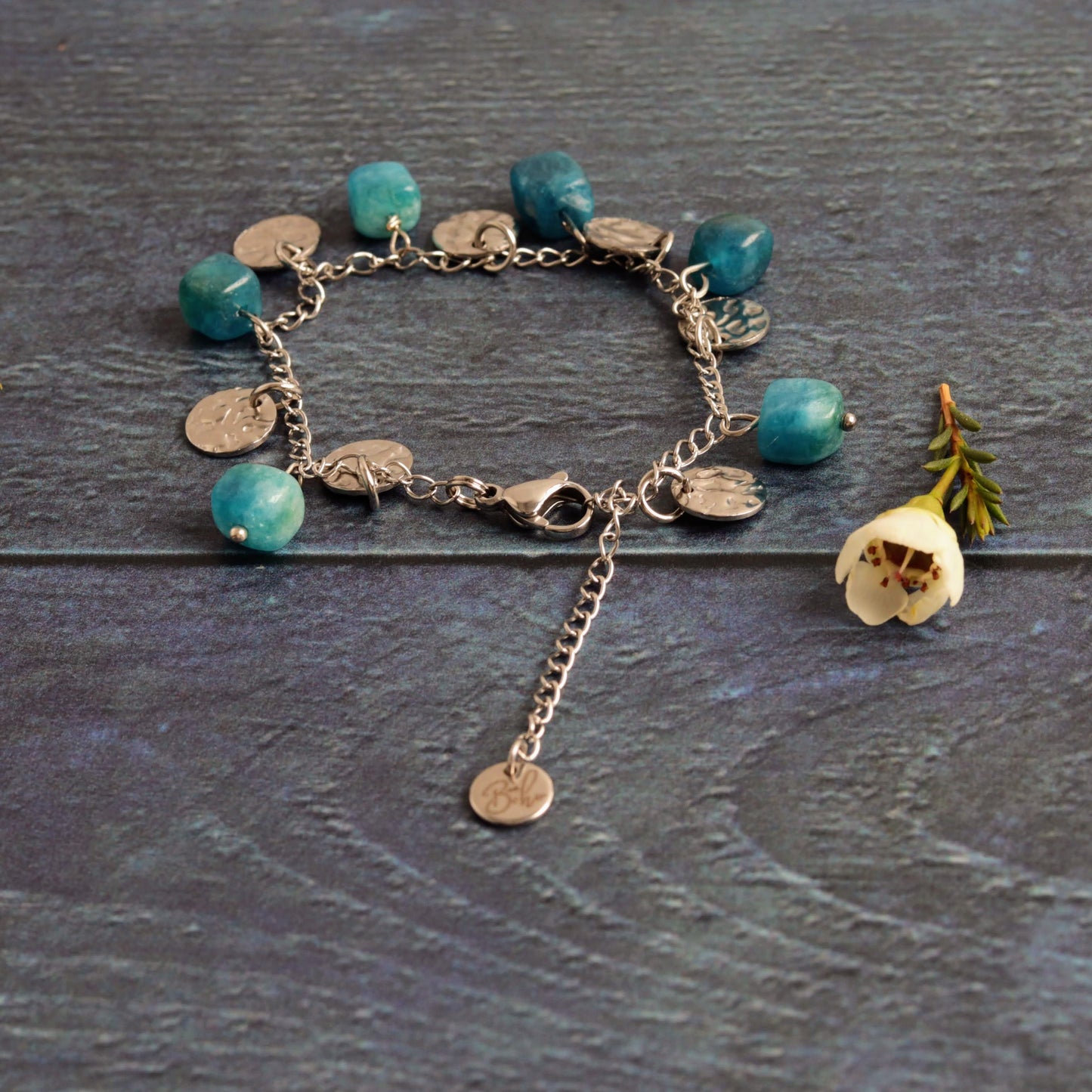 Apatite Hippie