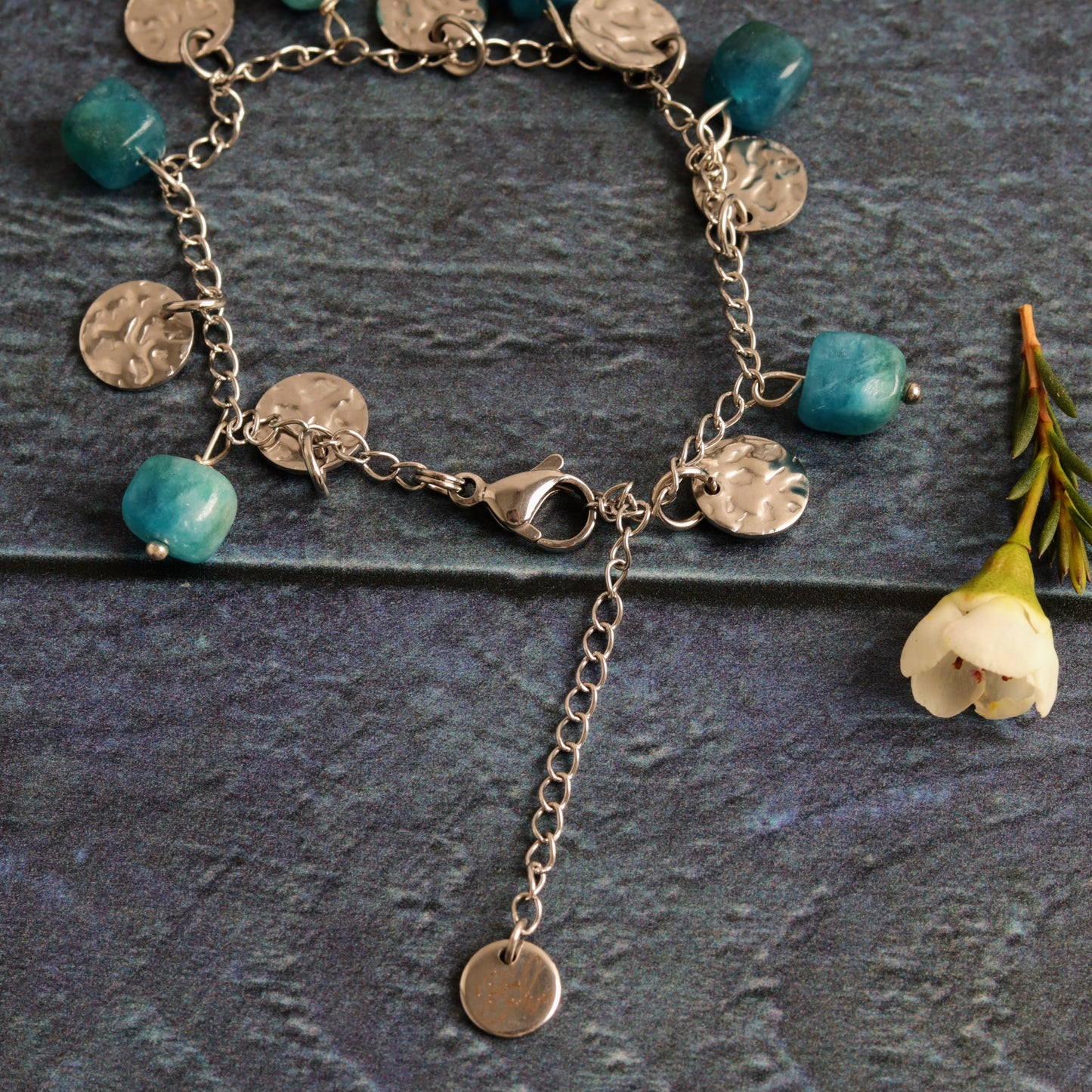 Apatite Hippie