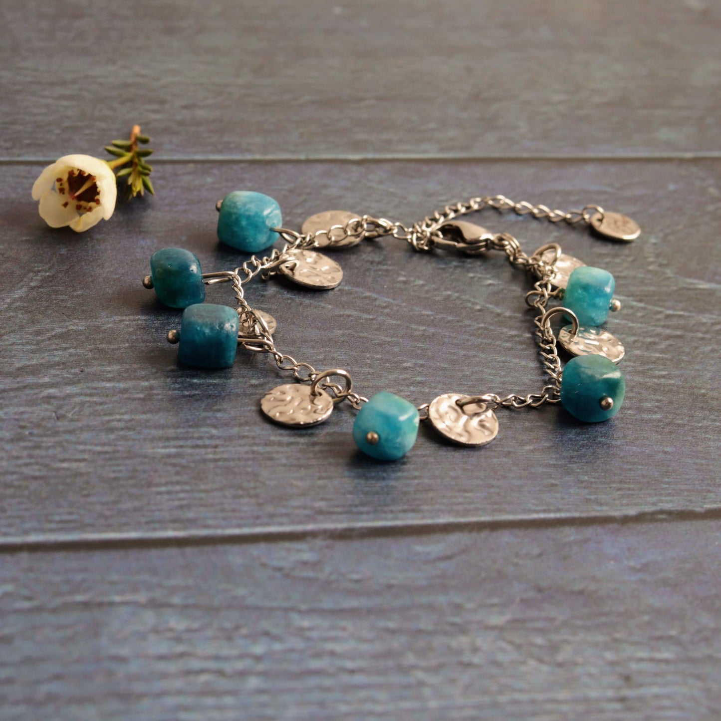 Apatite Hippie