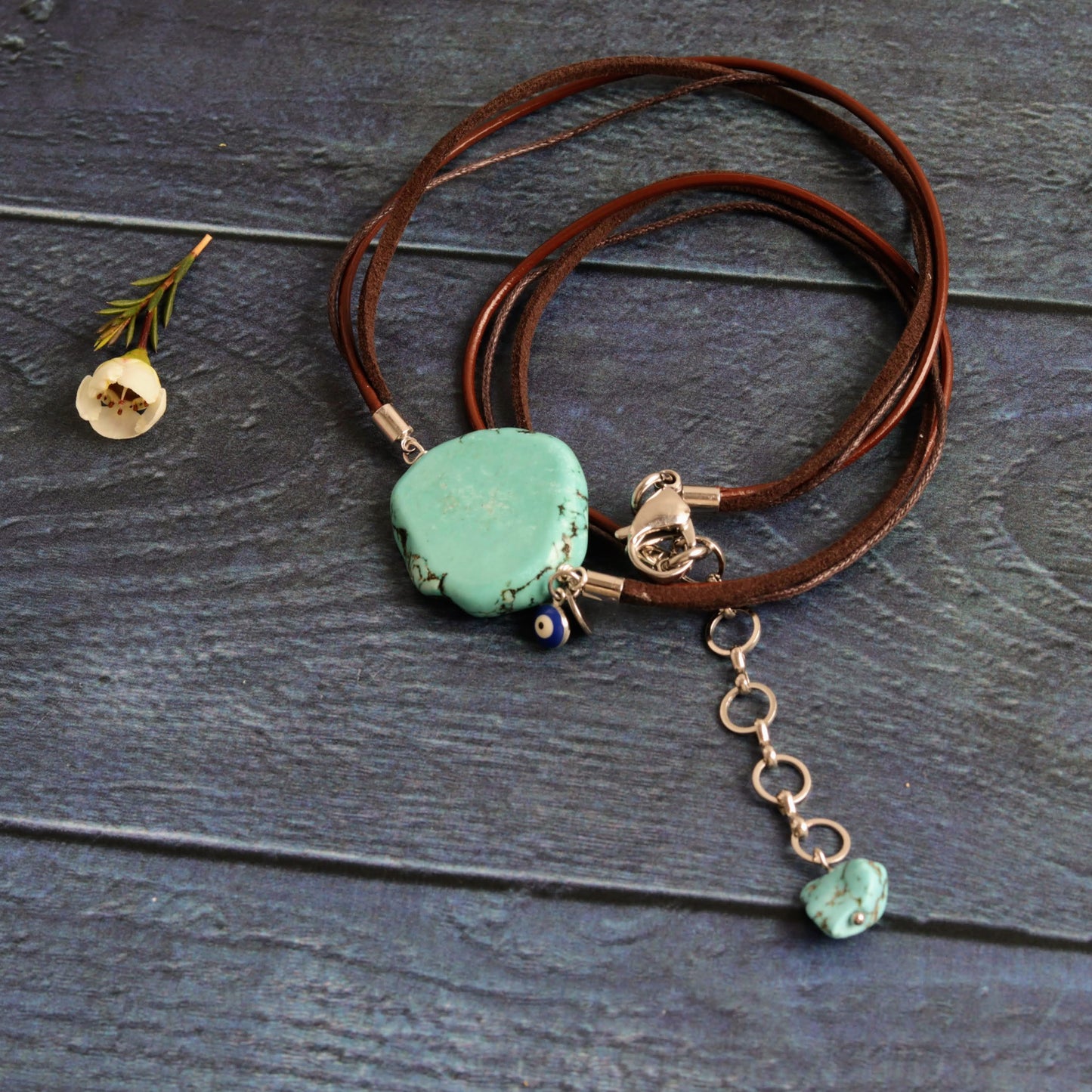 Howlite Hippie