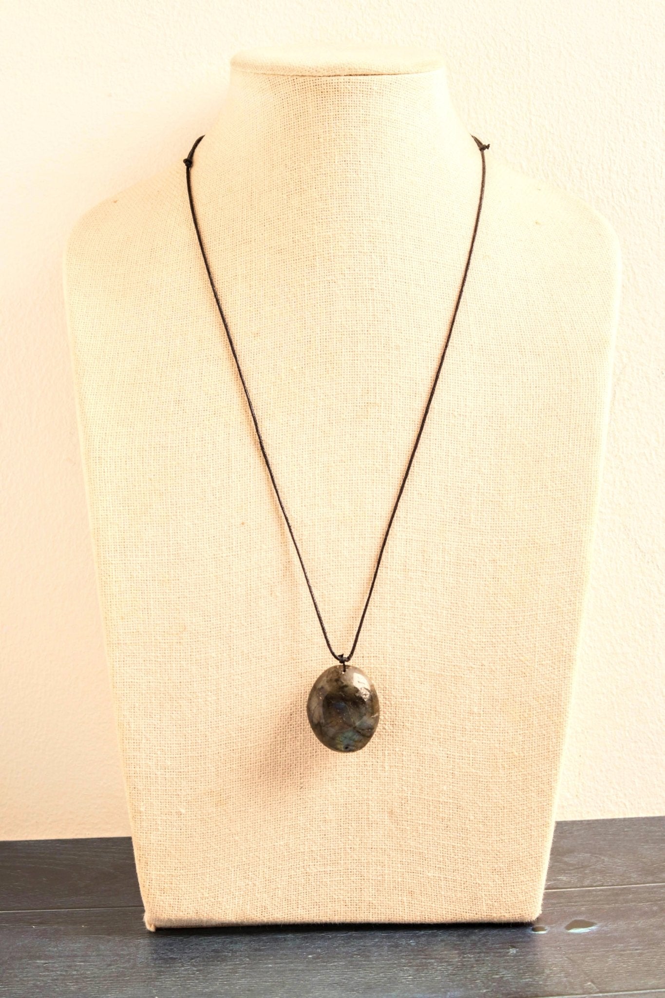 Held Close, Kept Dark- Handmade Jewellery - i am boho