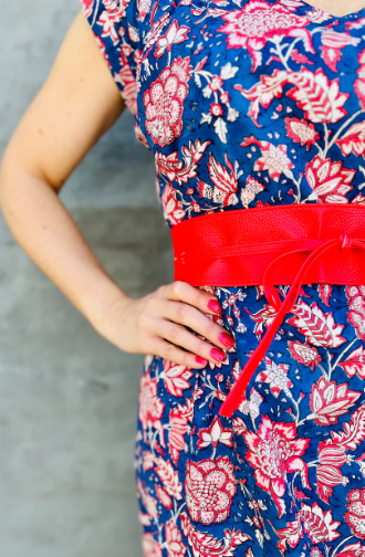 Savita in Sapphire Daisy