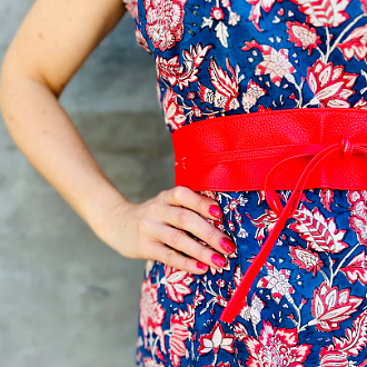 Leatherette in Crimson